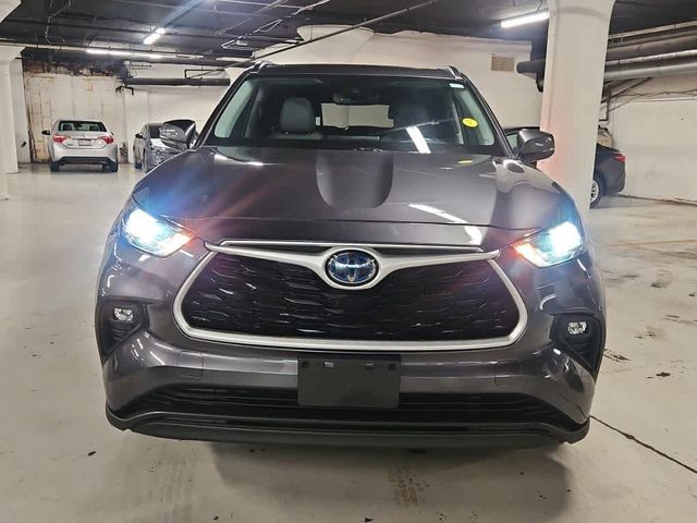 2021 Toyota Highlander Hybrid XLE