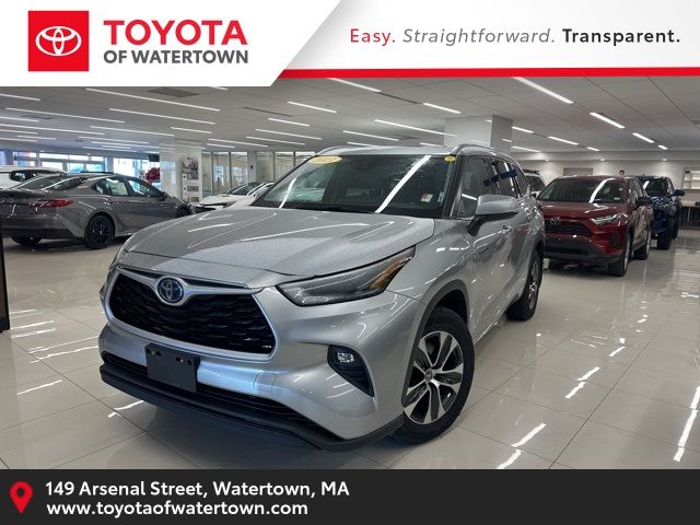 2021 Toyota Highlander Hybrid XLE