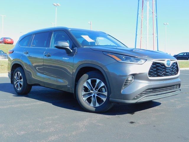 2021 Toyota Highlander Hybrid XLE