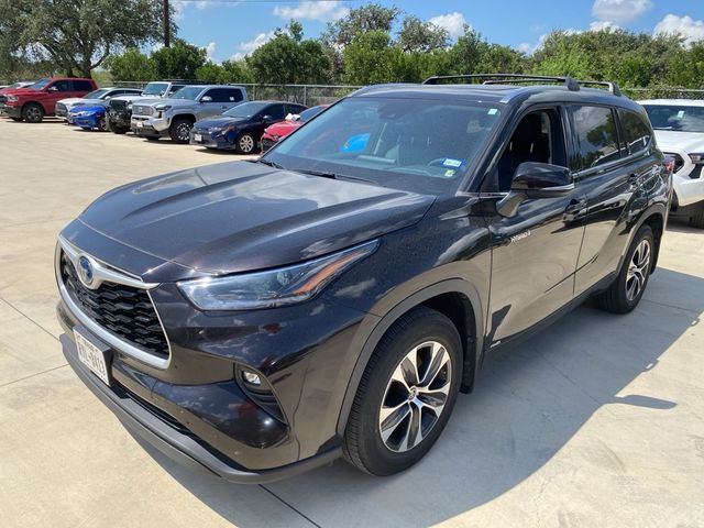 2021 Toyota Highlander Hybrid XLE