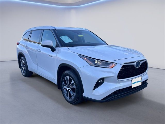 2021 Toyota Highlander Hybrid XLE