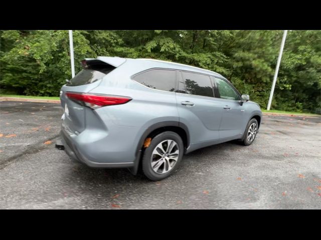 2021 Toyota Highlander Hybrid XLE