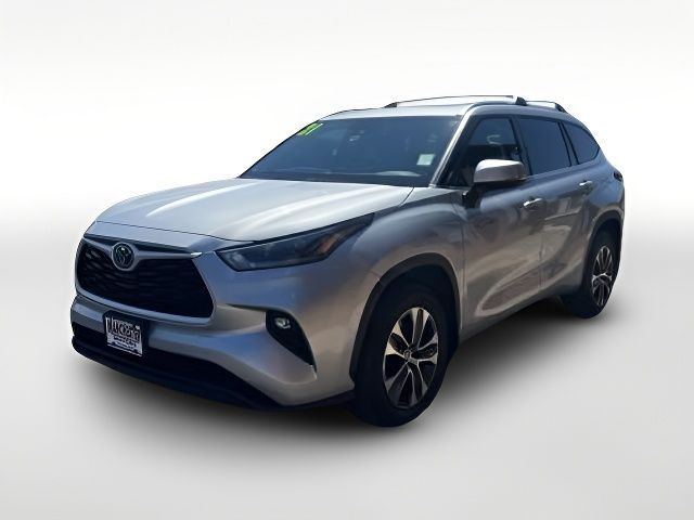 2021 Toyota Highlander Hybrid XLE