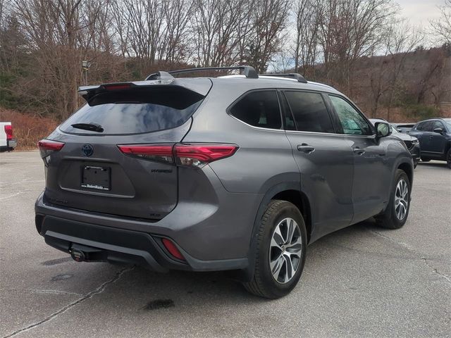 2021 Toyota Highlander Hybrid XLE