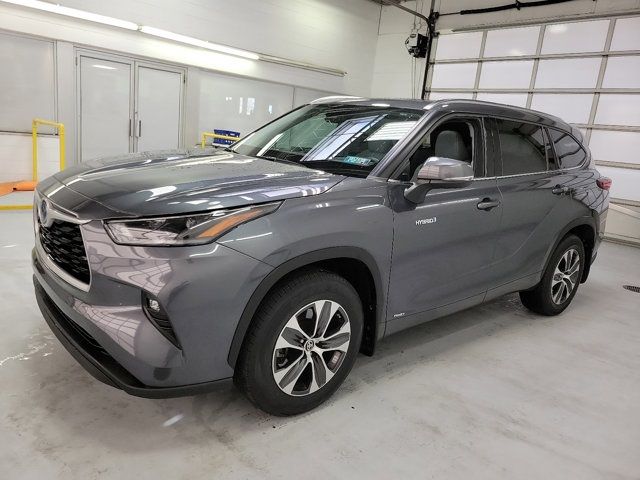 2021 Toyota Highlander Hybrid XLE