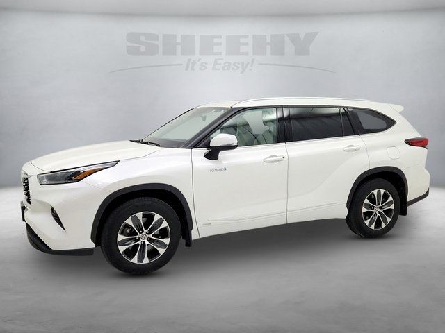 2021 Toyota Highlander Hybrid XLE