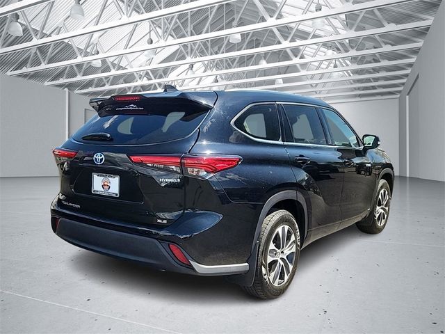 2021 Toyota Highlander Hybrid XLE