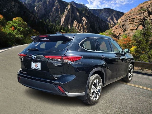 2021 Toyota Highlander Hybrid XLE