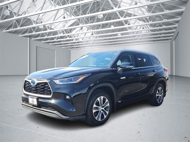 2021 Toyota Highlander Hybrid XLE