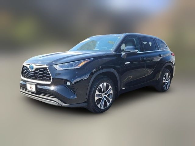 2021 Toyota Highlander Hybrid XLE