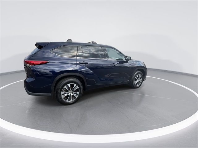 2021 Toyota Highlander Hybrid XLE