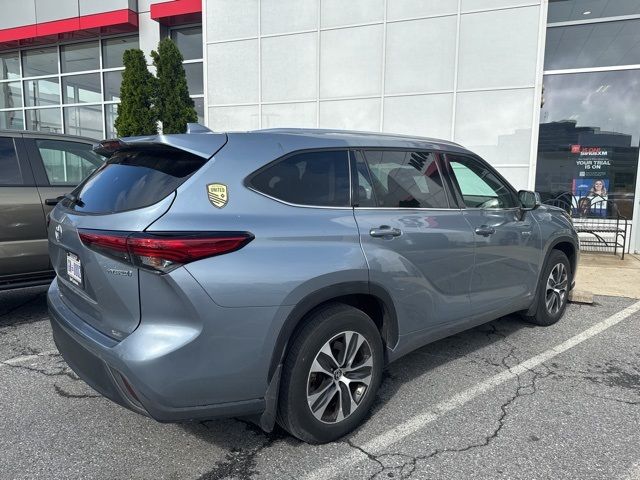 2021 Toyota Highlander Hybrid XLE