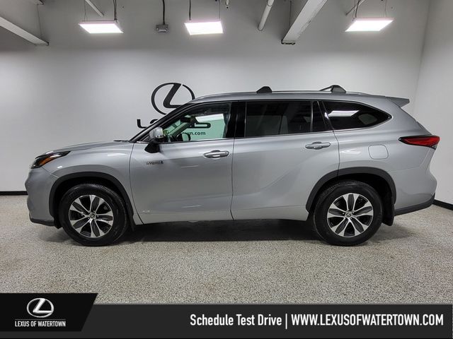 2021 Toyota Highlander Hybrid XLE