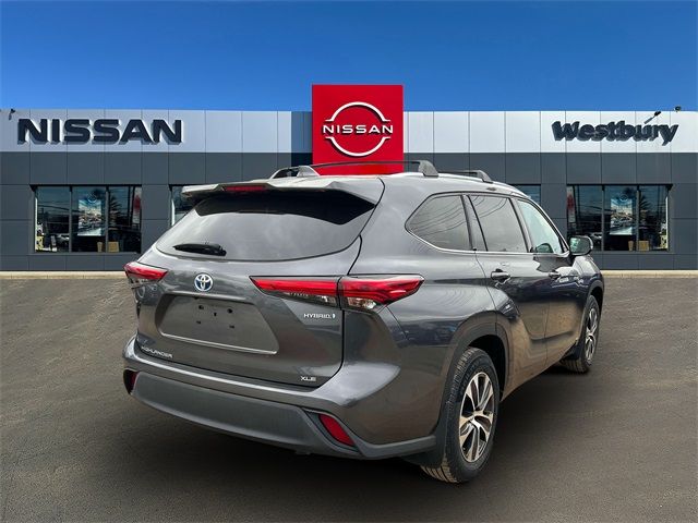 2021 Toyota Highlander Hybrid XLE