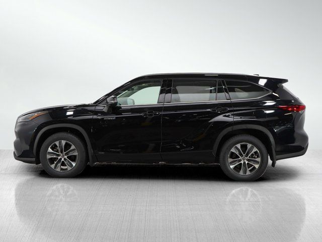 2021 Toyota Highlander Hybrid XLE