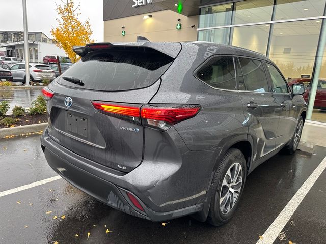 2021 Toyota Highlander Hybrid XLE