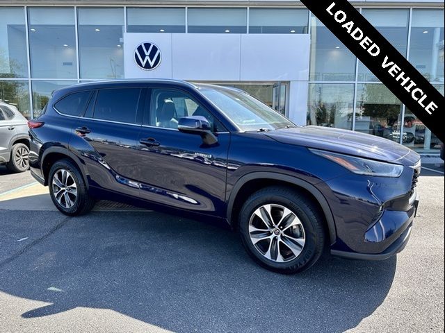 2021 Toyota Highlander Hybrid XLE