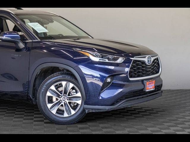 2021 Toyota Highlander Hybrid XLE