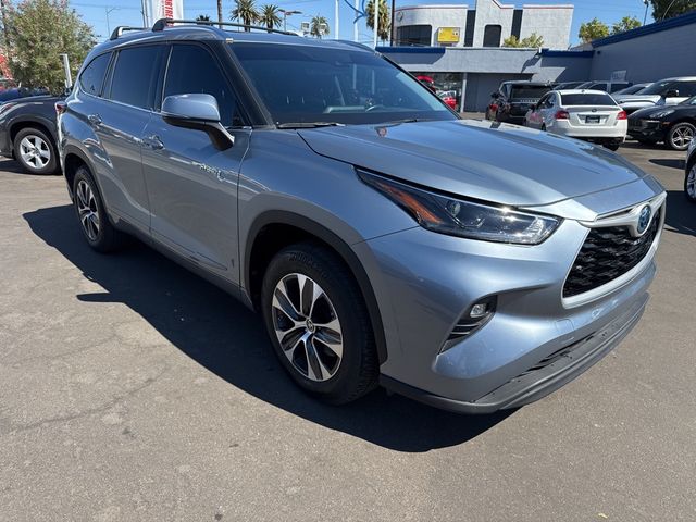 2021 Toyota Highlander Hybrid XLE