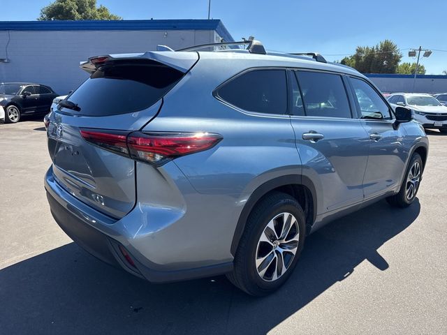 2021 Toyota Highlander Hybrid XLE