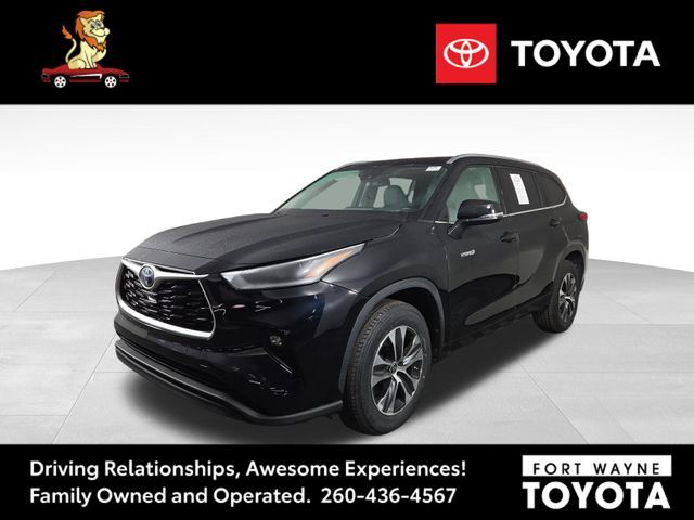 2021 Toyota Highlander Hybrid XLE