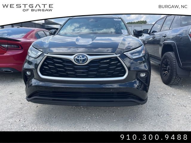 2021 Toyota Highlander Hybrid XLE