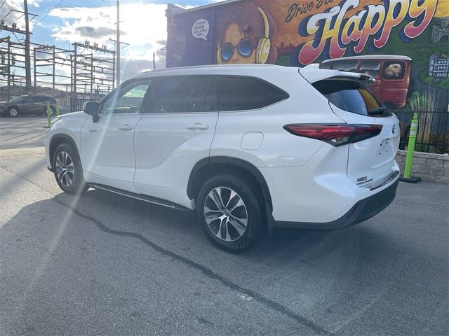 2021 Toyota Highlander Hybrid XLE