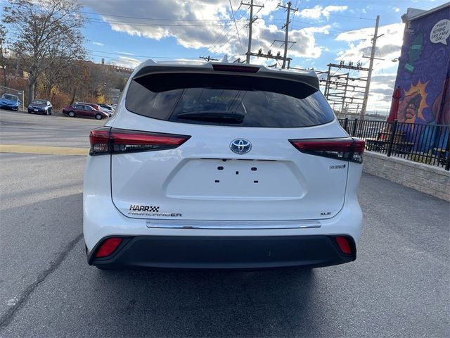 2021 Toyota Highlander Hybrid XLE