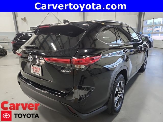 2021 Toyota Highlander Hybrid XLE