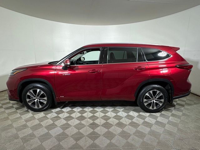 2021 Toyota Highlander Hybrid XLE