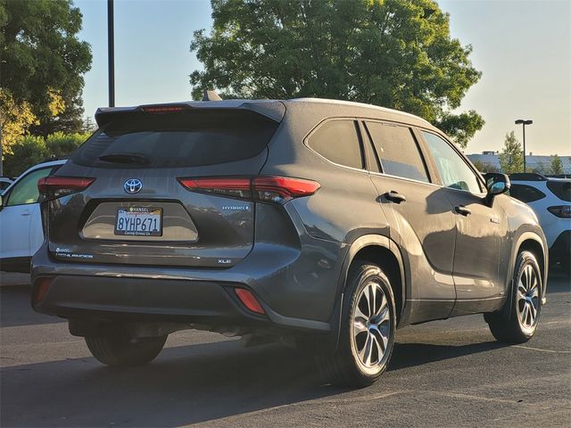 2021 Toyota Highlander Hybrid XLE