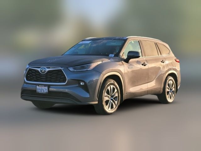 2021 Toyota Highlander Hybrid XLE