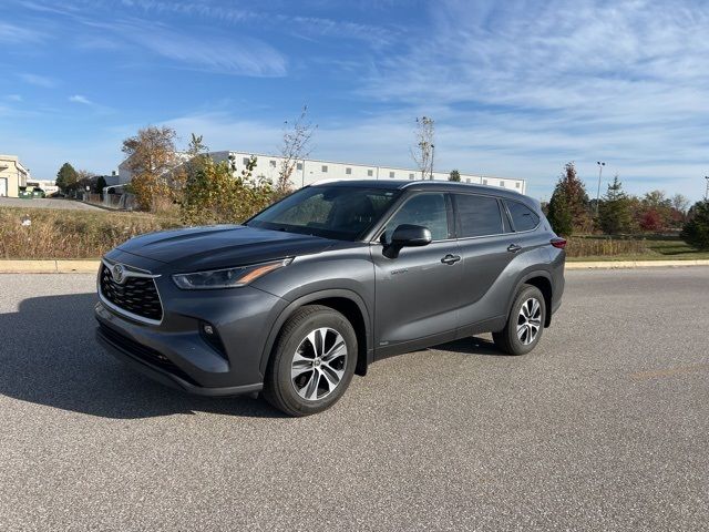 2021 Toyota Highlander Hybrid XLE