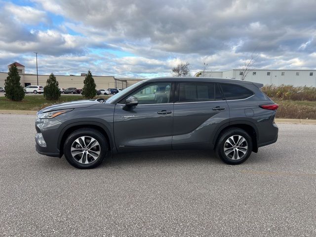 2021 Toyota Highlander Hybrid XLE