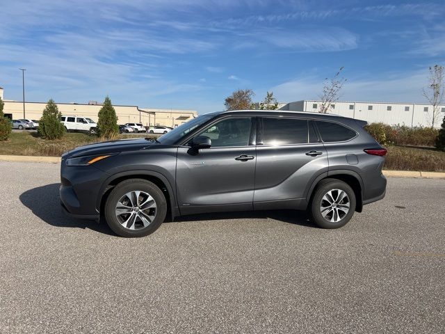 2021 Toyota Highlander Hybrid XLE