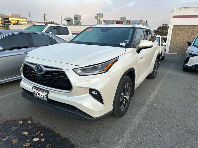 2021 Toyota Highlander Hybrid XLE