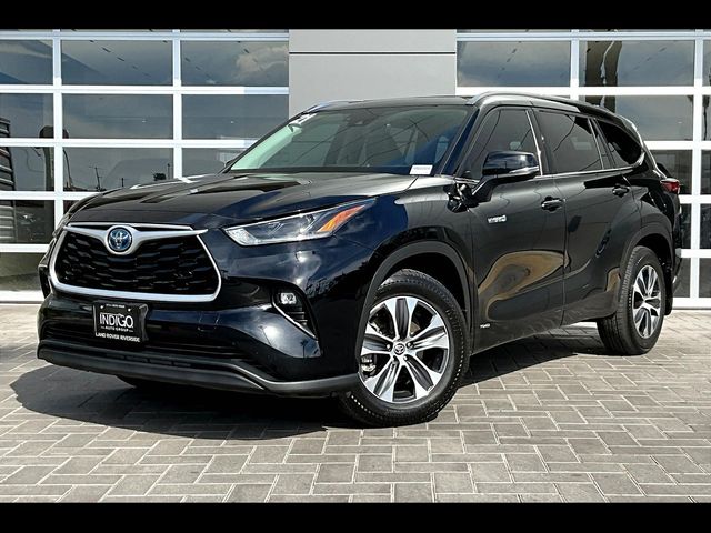 2021 Toyota Highlander Hybrid XLE