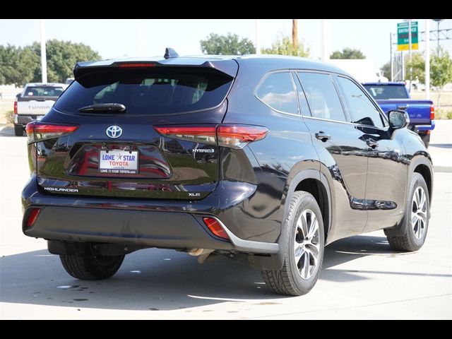 2021 Toyota Highlander Hybrid XLE