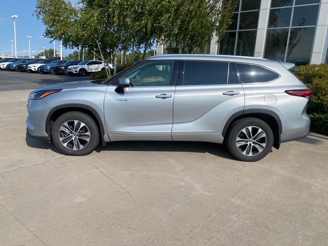 2021 Toyota Highlander Hybrid XLE