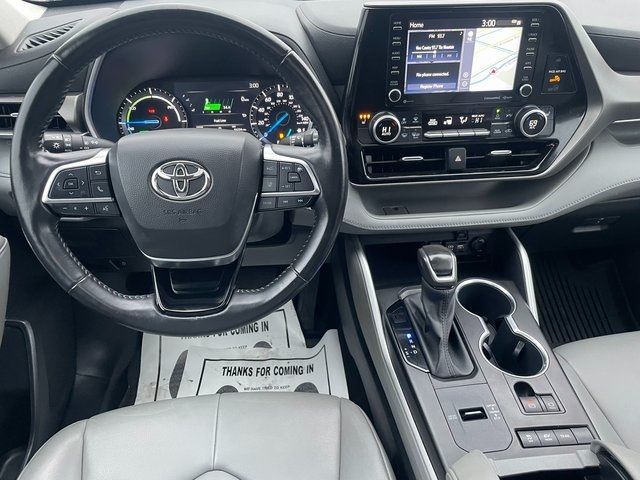 2021 Toyota Highlander Hybrid XLE