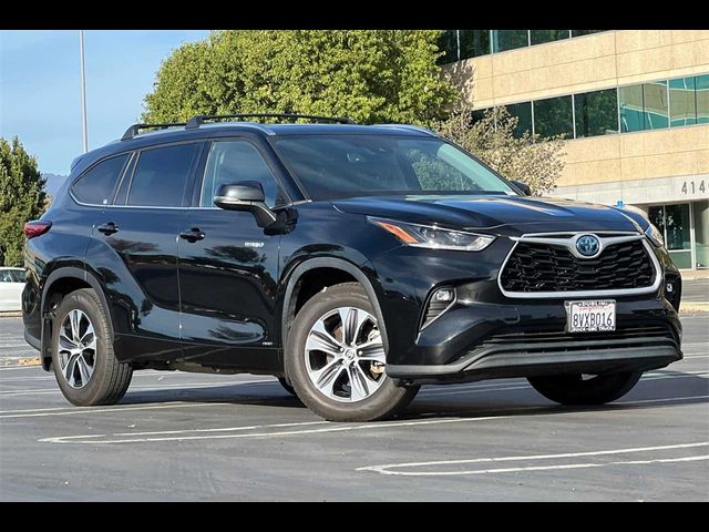 2021 Toyota Highlander Hybrid XLE