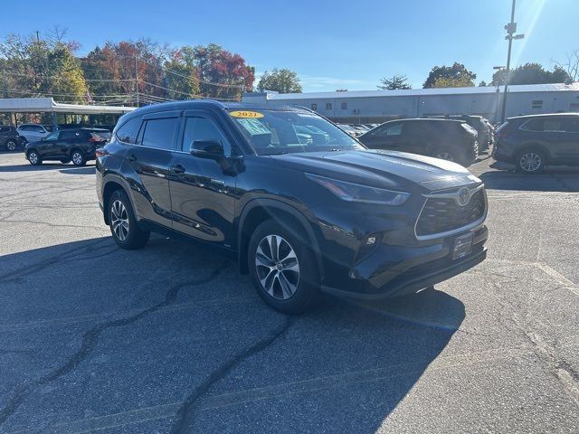 2021 Toyota Highlander Hybrid XLE