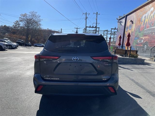 2021 Toyota Highlander Hybrid XLE