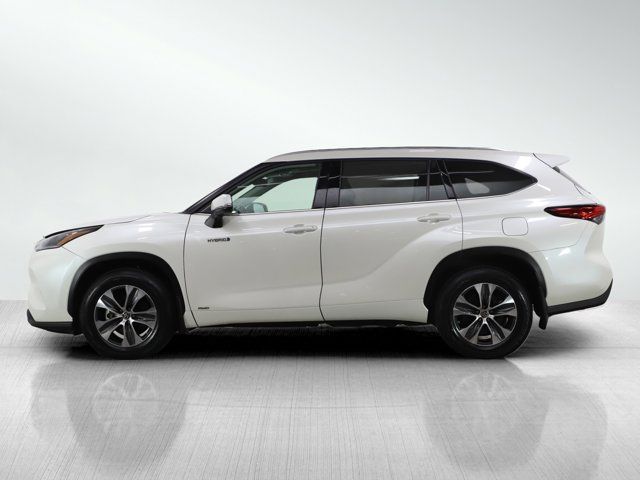 2021 Toyota Highlander Hybrid XLE