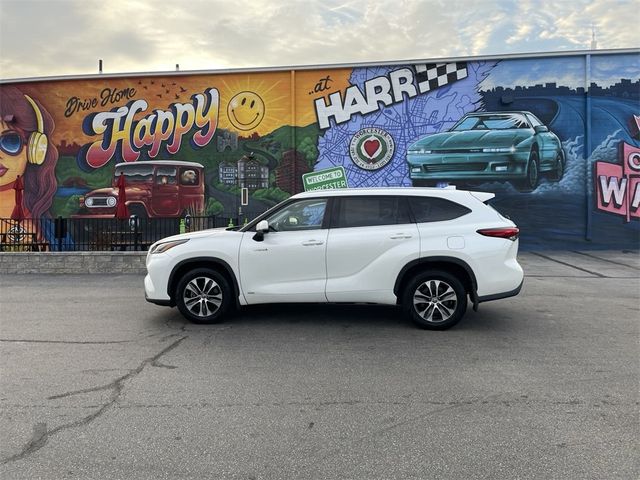 2021 Toyota Highlander Hybrid XLE