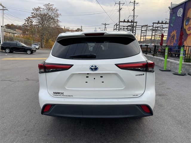 2021 Toyota Highlander Hybrid XLE