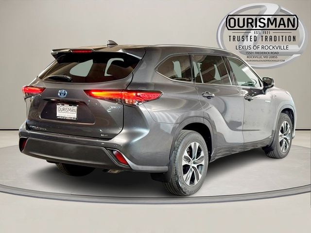 2021 Toyota Highlander Hybrid XLE