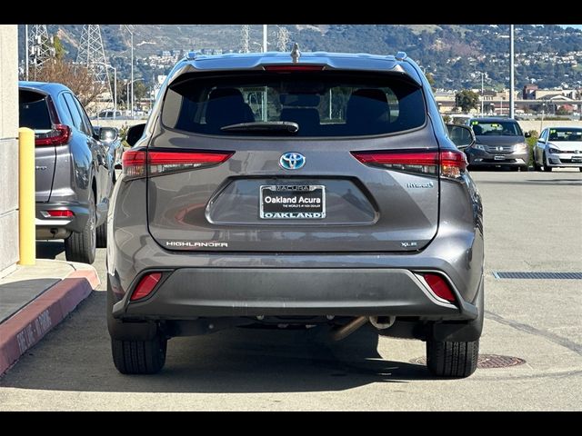 2021 Toyota Highlander Hybrid XLE