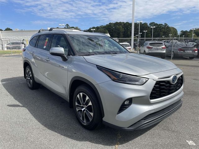 2021 Toyota Highlander Hybrid XLE