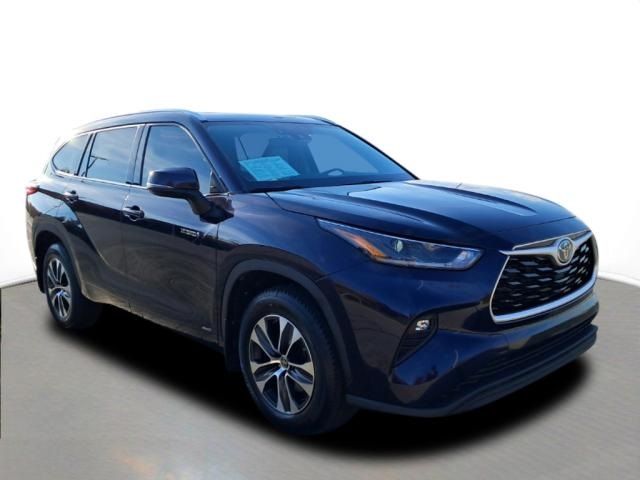 2021 Toyota Highlander Hybrid XLE